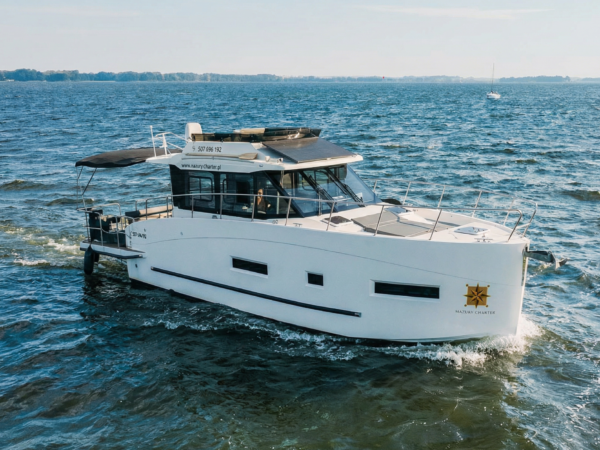 Futura 40 FLY Hybrid